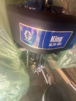Graco King 70:1 Sprayer, Integrated Filter, Heavy Duty Cart, Air Controls, Siphon Kit