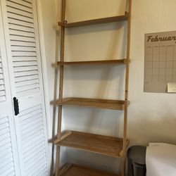 Wood Ladder Shelf – Great Condition