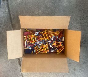 Bulk Lot Of K'nex Building Pieces and Parts - LOT