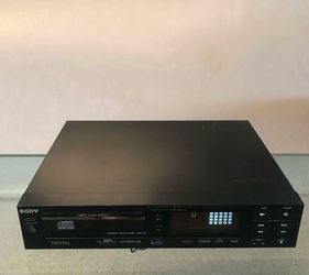 Vintage Sony 1986 CDP-35 CD Player Made In Japan