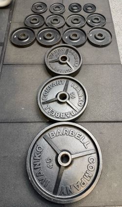 Ivanko deep dish plates over 275lbs with a weight tree