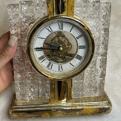 Vintage Glass Brass Tone Skeleton Gear Style Mantel Desk Clock