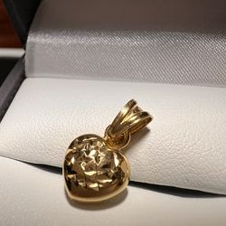 Beautiful Solid 14k Yellow Gold Pendant Heart