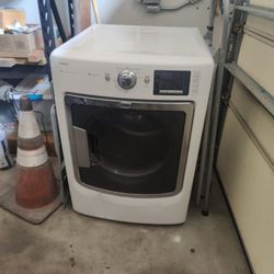 Maytag Commercial Technology Gas Dryer