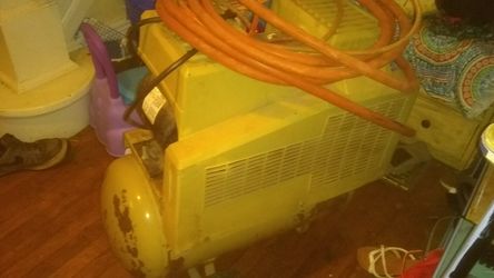 Craftsman 12gallon 1hp air compressor