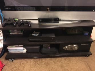 Entertainment center
