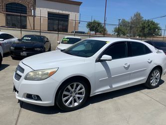 2013 CHEVY MALIBU !!