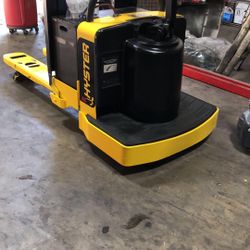 Hyster Rider Pallet Jack 