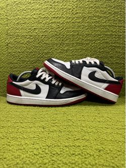 Jordan 1 “black toe lows” size 9.5M