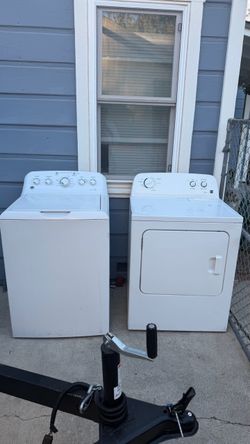 Washer and dryer set