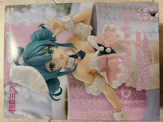 BiCute Bunnies Miku Figure