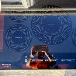 Frigidaire Gallery 30" 5-Burner Induction Cooktop FGIC3066TBB – $600