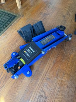 Duralast 2.5 Ton Floor Jack