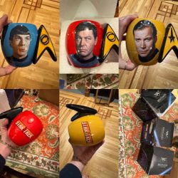 Vintage Star Trek collector's mugs -MINT