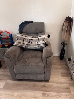 Recliner-Used
