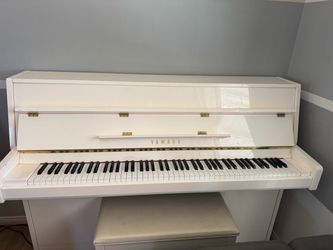 Yamaha b1 piano