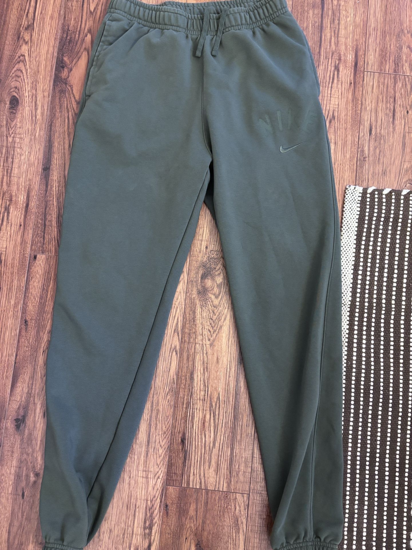 Excellent Condition Mens Nike Dri Fit joggers In Vintage Green