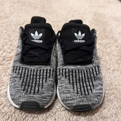 Adidas Kids Swift Running Show