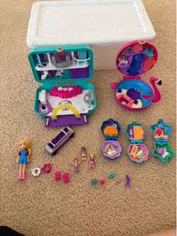 Polly pockets