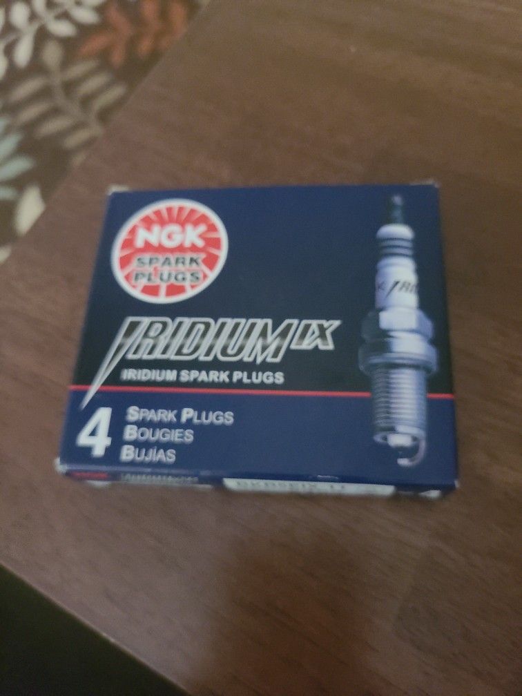 NGK Iridium Spark Plugs   (4)