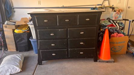Large Espresso-Brown 9 Drawer Dresser with Hidden Drawer