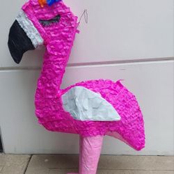 Flamingo PiƱata