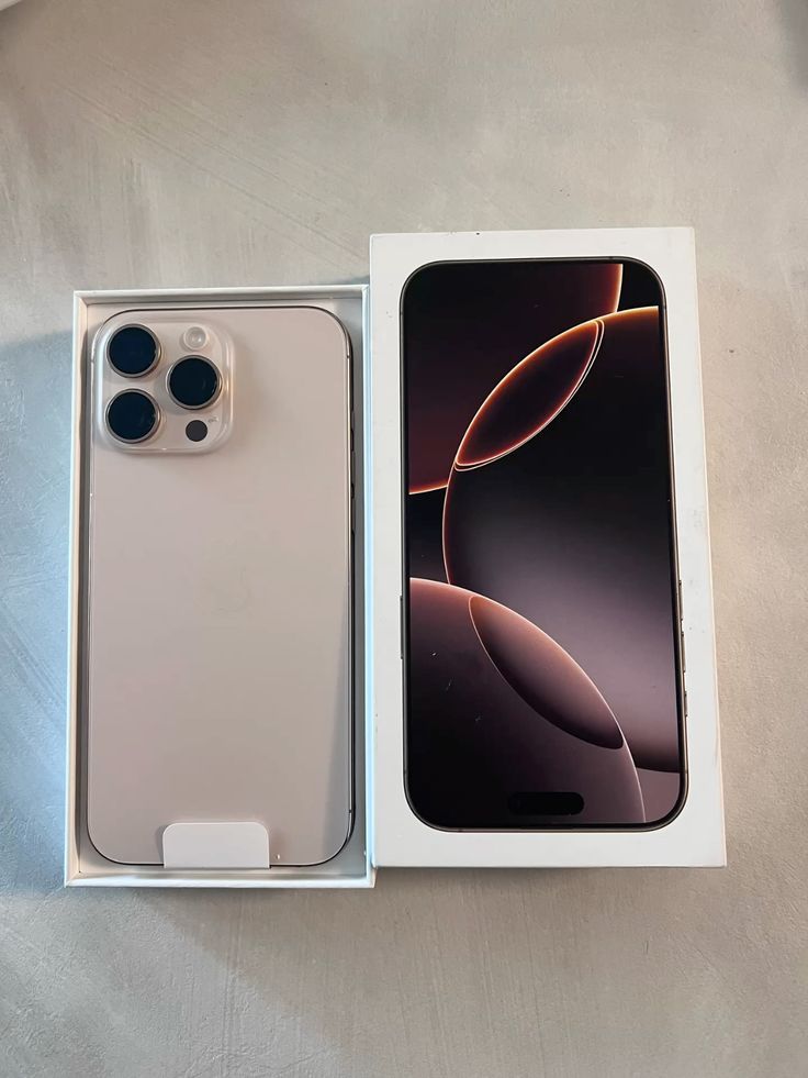 iPhone 16 Pro Max (Unlocked)