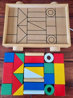 Learn & Play Toy: Pull Along Wooden Block Wagon 24-pc