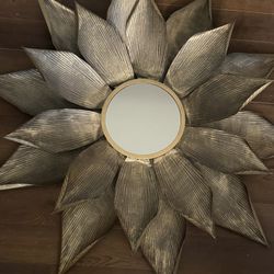 Iron Leaf Mirror 