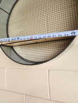 Round Metal Wire Wall Shelf