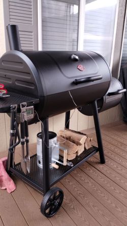 Char-Griller Offset Smoker Charcoal Grill
