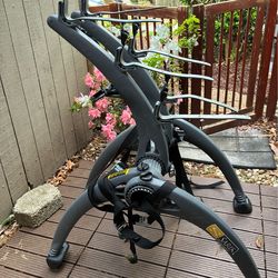 Saris 3–bike Rack