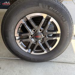 Barely Used TRD Wheels & Michelins 265/65 R18