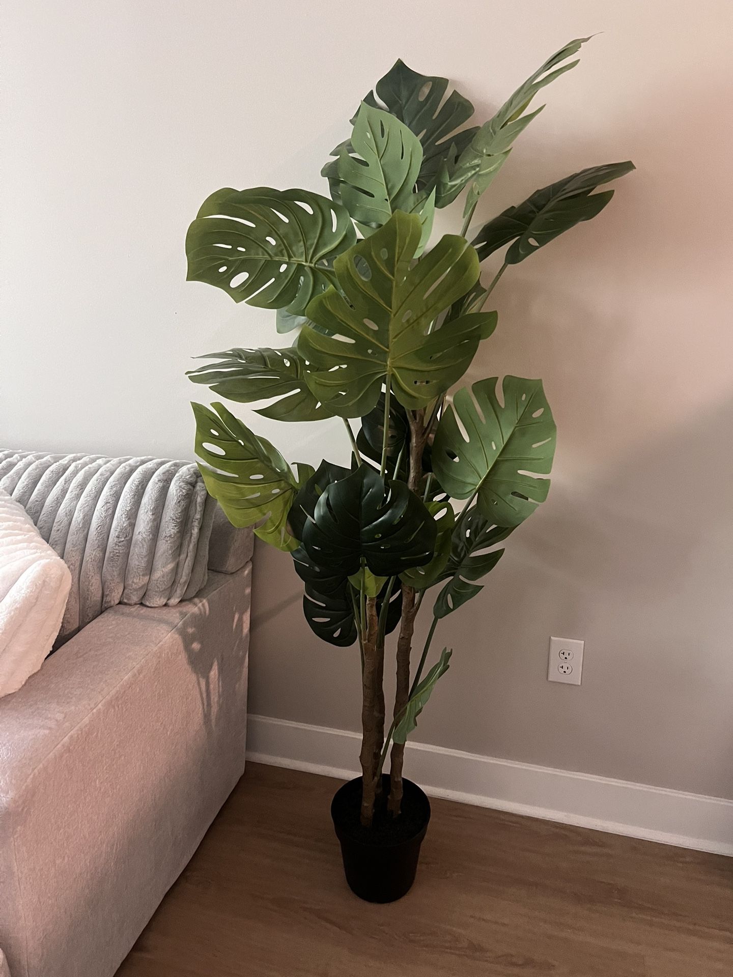 6ft Tall Fake Plant