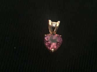 14k solid gold nice pendant