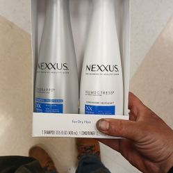 NEXXUS SHAMPOO AND CONDOTIONER (SET) for dry Hair.