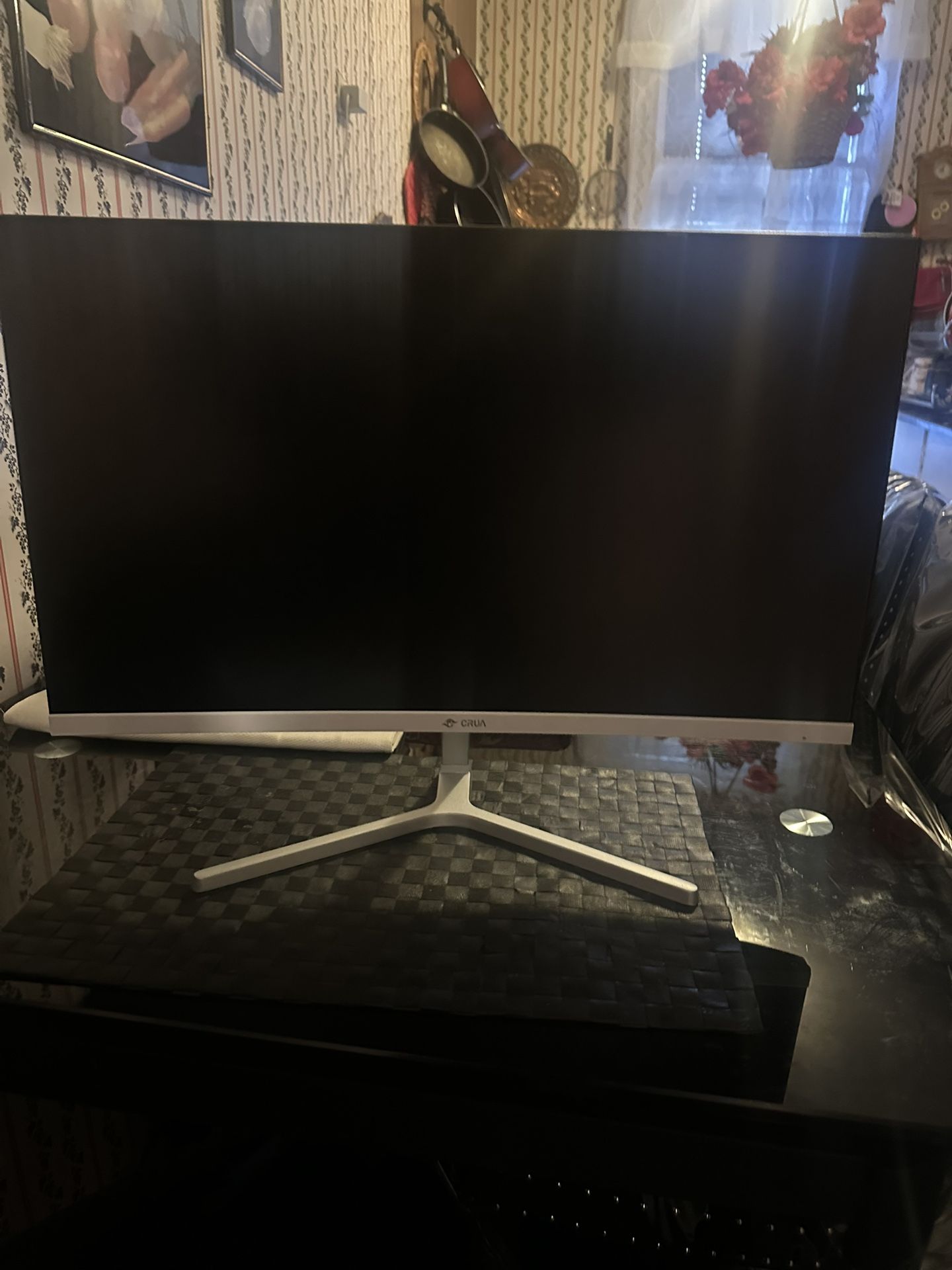 CRUA 27" Curved Monitor (White)