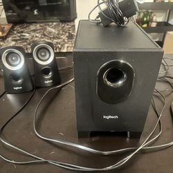 Logitech Z313 2.1 Speaker System (Subwoofer + 2 Speakers) – Great Desk Audio