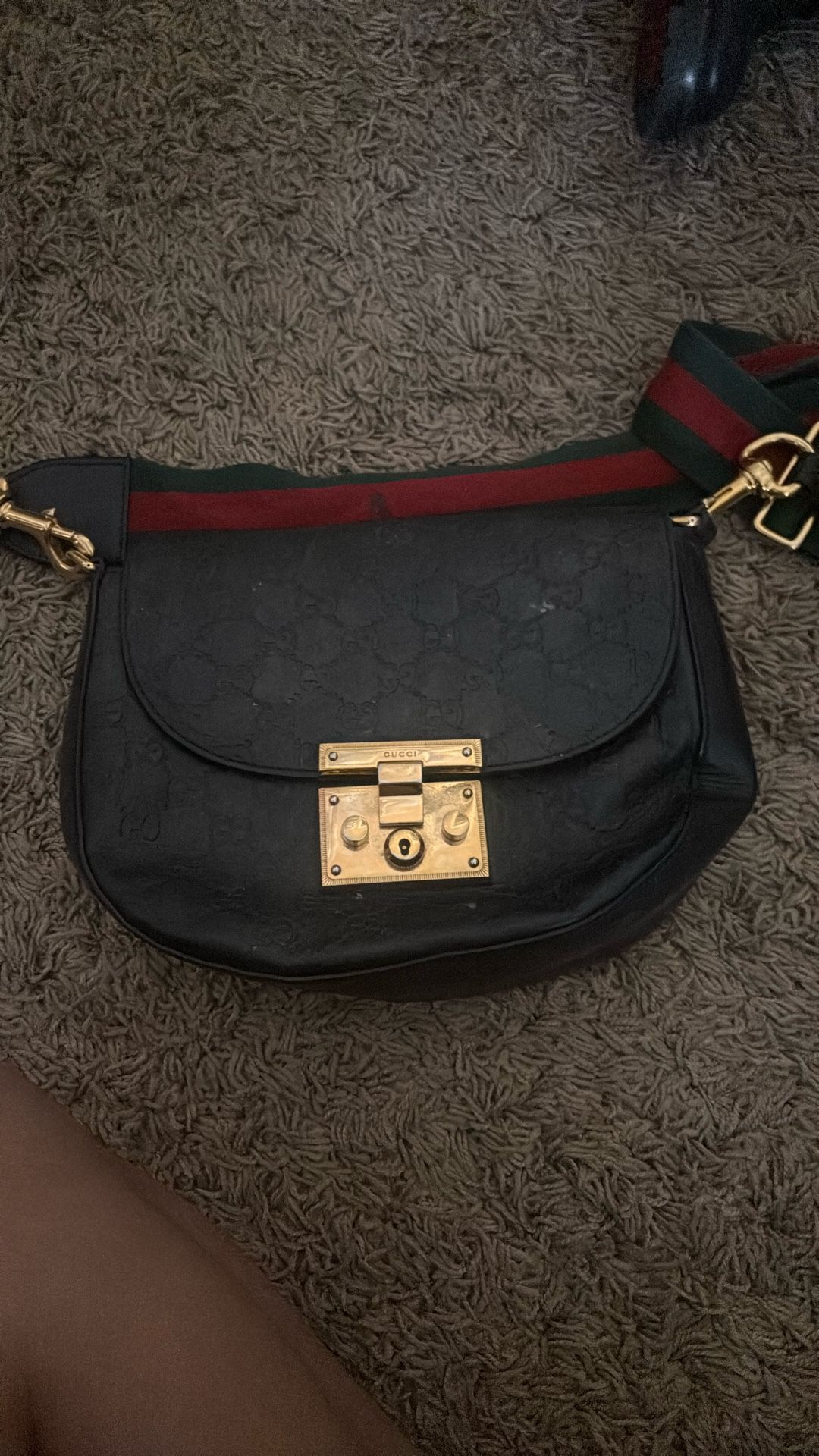 Gucci Bag Needs Steam Clean But Great Condition / AUTHENTIC