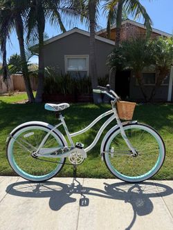 Cute Bike Huffy Like New “26 wheels