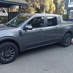 2023 Ford Maverick Lariat Hybrid 16000 Miles