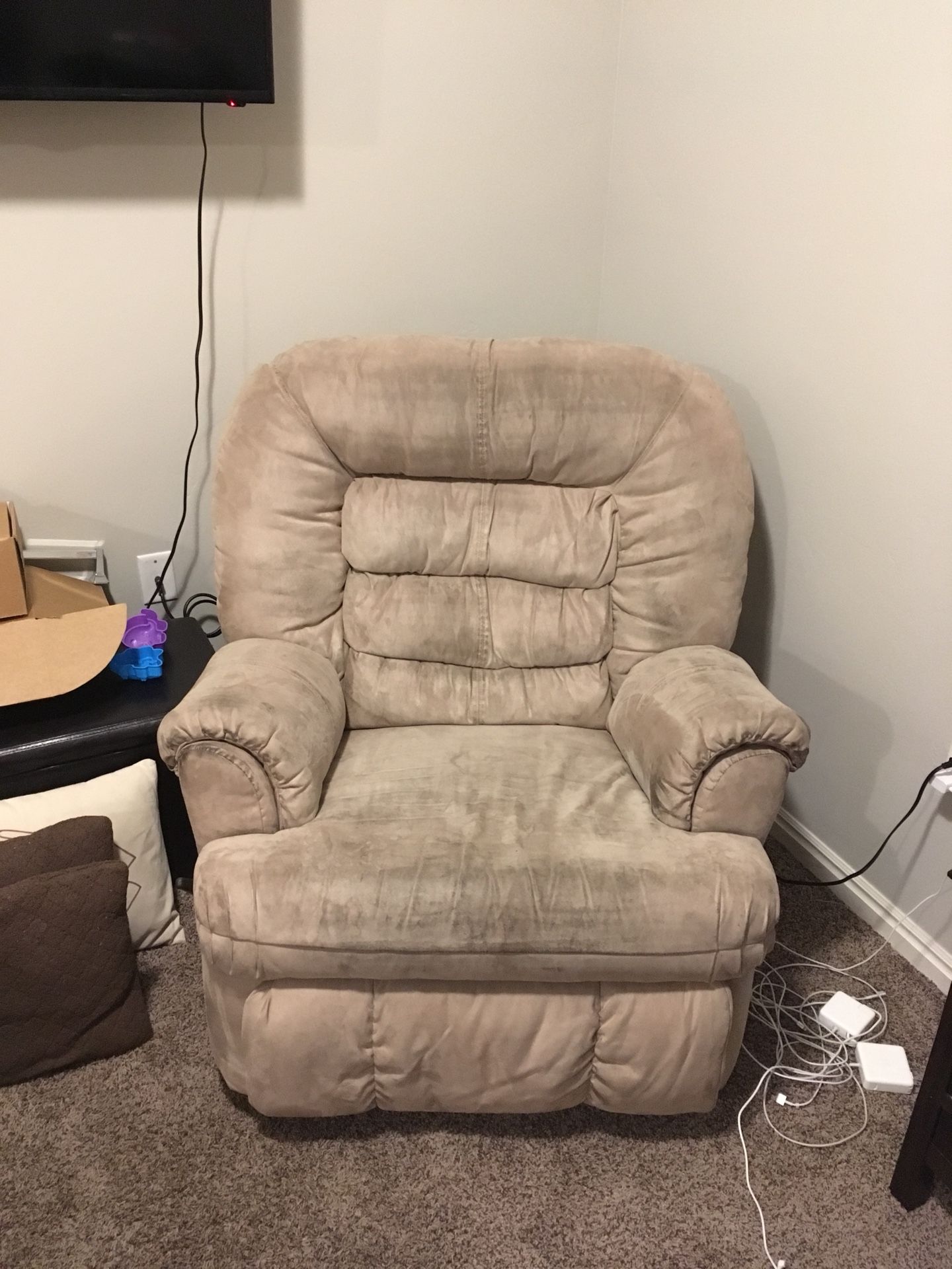 Rocking recliner & reclining couch