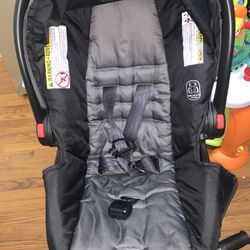 Graco Car Seat brand new $80