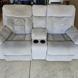 Reclining Loveseat 