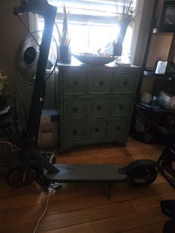 Electric scooter