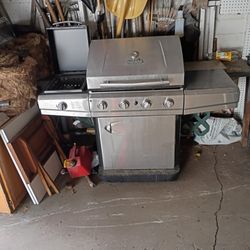 Charcoal Broil Four Main Burners One Side Attachment All Reconditioned Hasn't Been Cooked In Yet I Stripped It Down Removed All Grease And Bad Burners