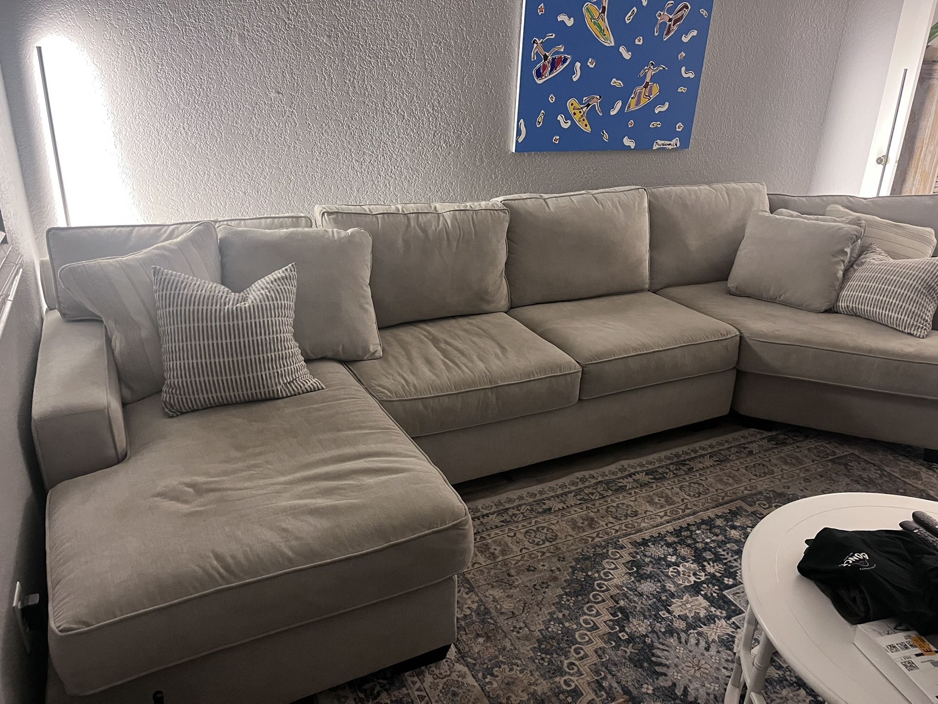 Austin Gray Fabric Left Chaise Cuddler Sectional