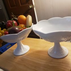 Large Vintage Indiana Colony Harvest Milk Glass Pedestal Fruit Bowl