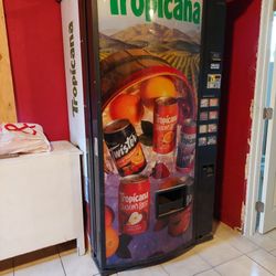Vending machine/ Maquina de Sodas 