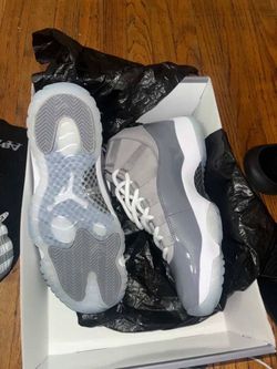 Cool grey 11’s 9.5